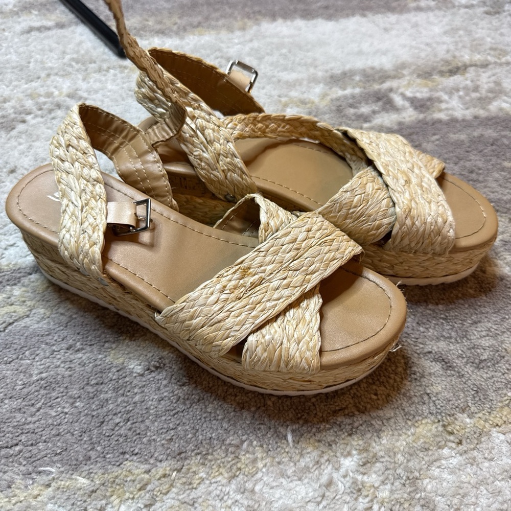 Soda Beige Woven Platform Sandals